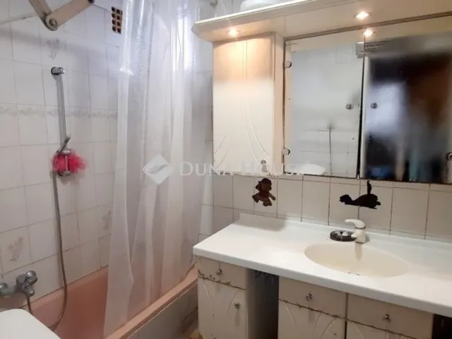 Eladó ház Etyek 149 nm