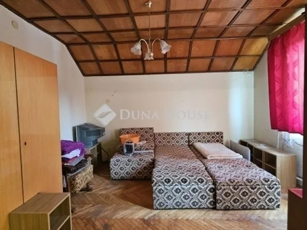 Eladó ház Diósd 233 nm