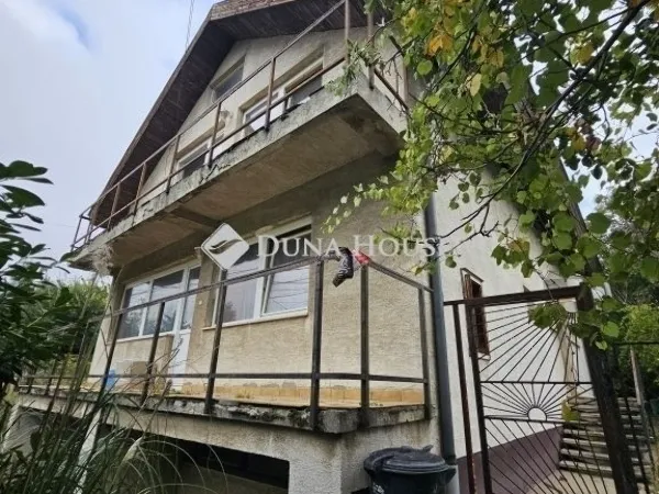 Eladó ház Diósd 233 nm