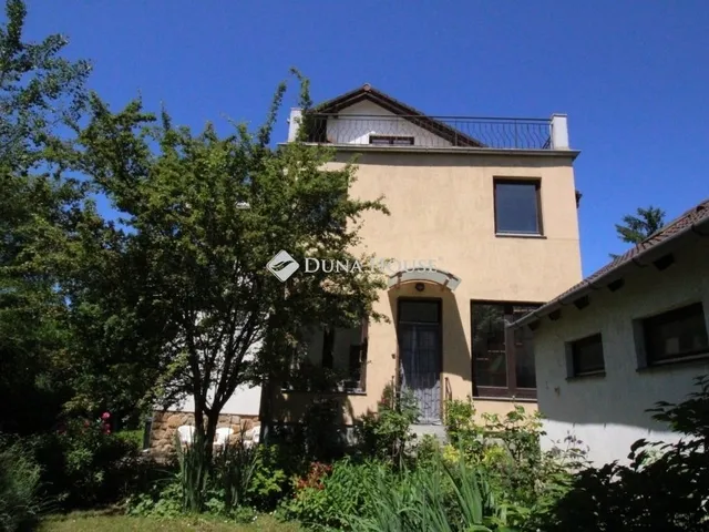 Eladó ház Budakeszi 270 nm