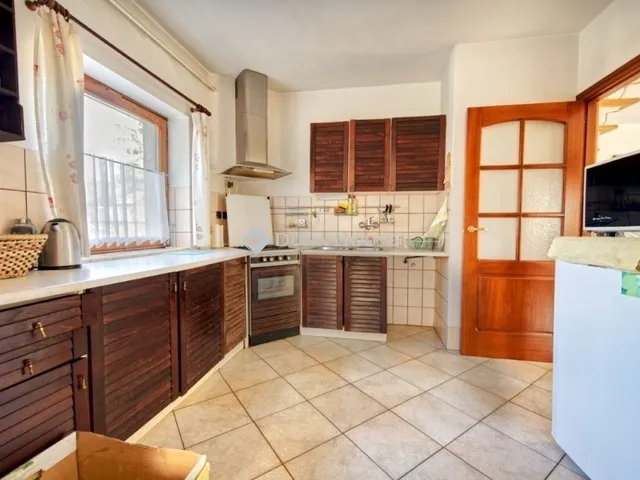 Eladó ház Budakeszi 270 nm