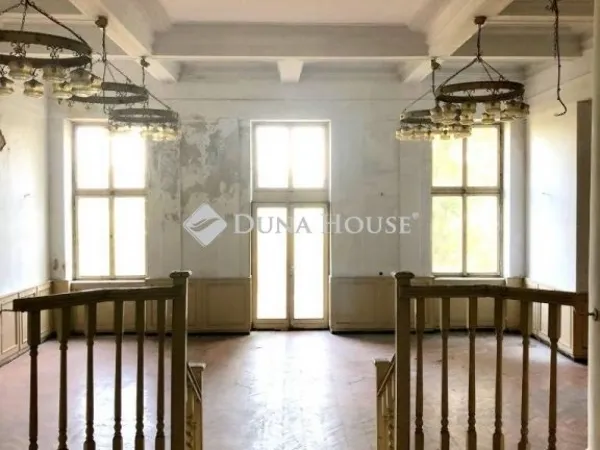 Eladó ház Budapest XXII. kerület 2700 nm
