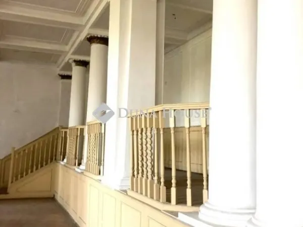 Eladó ház Budapest XXII. kerület 2700 nm