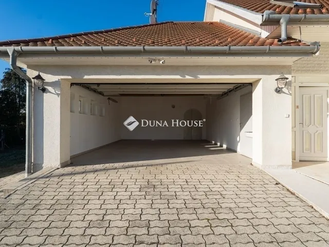 Eladó ház Budaörs 427 nm