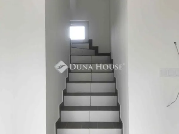 Eladó ház Herceghalom 106 nm