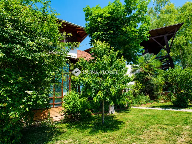 Eladó ház Budaörs 280 nm