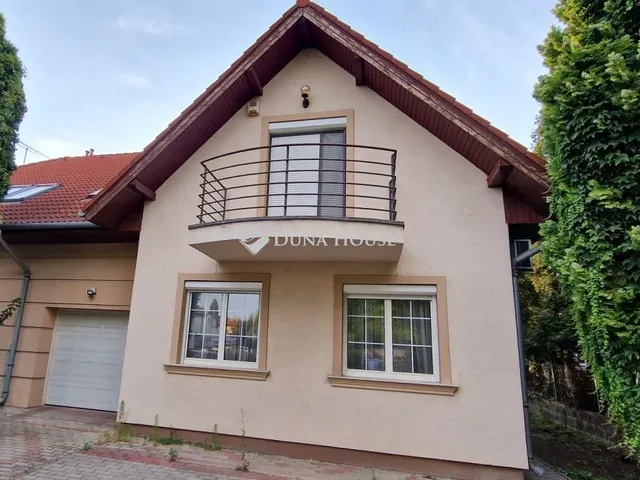 Eladó ház Törökbálint, Tükörhegy 220 nm
