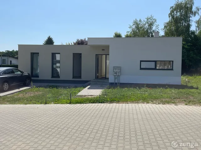 Kiadó ház Tata 120 nm