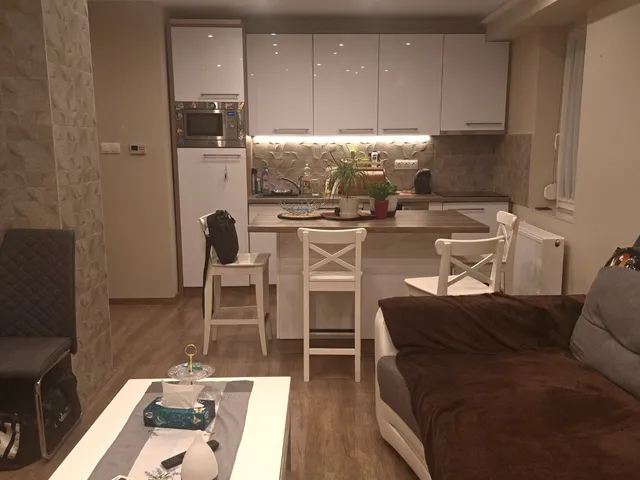 Eladó lakás Eger, Belváros, Gólya utca 60 nm