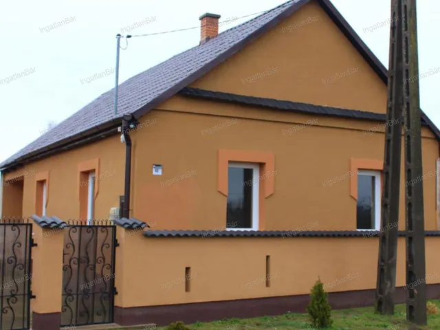 Eladó ház Mérk 71 nm