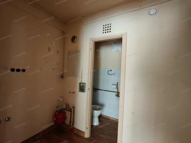 Eladó kereskedelmi és ipari ingatlan Nyíregyháza, Belváros 187 nm