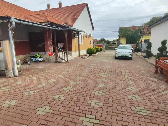 Eladó ház Nyírcsaholy 145 nm