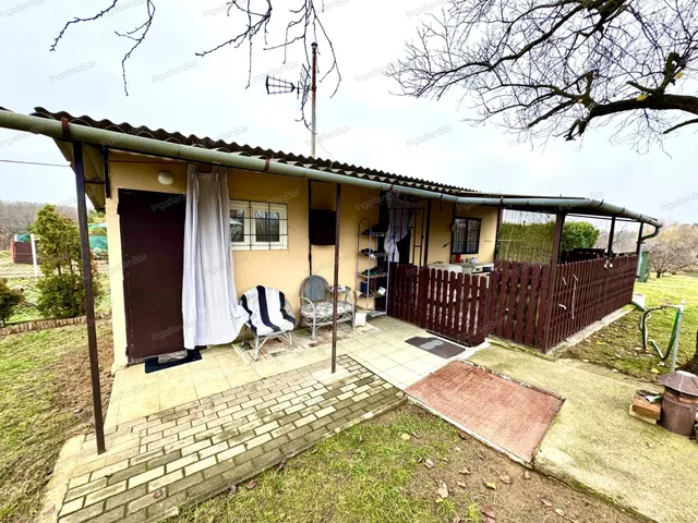 Eladó mezőgazdasági ingatlan Nyírpazony 1336 nm