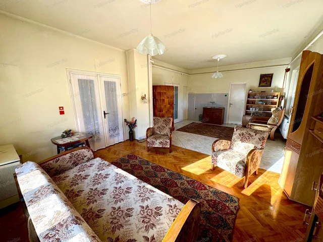 Eladó ház Rakamaz 110 nm