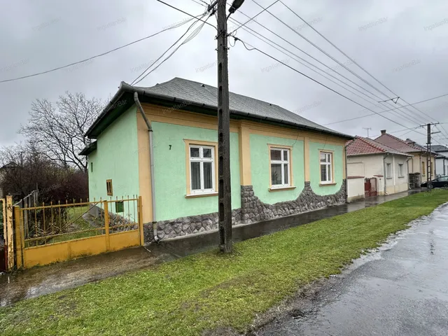 Eladó ház Putnok 108 nm