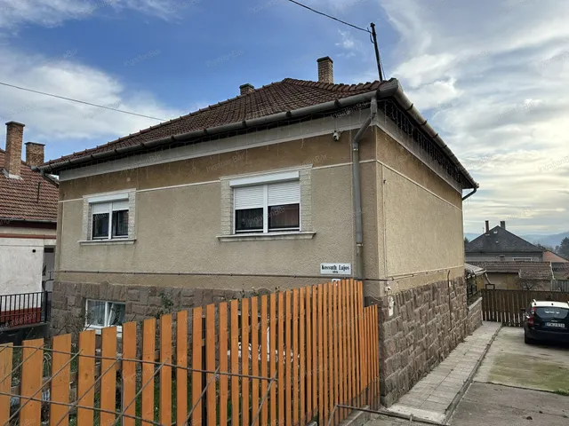 Eladó ház Putnok 177 nm