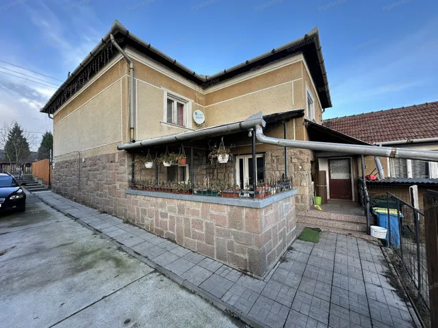 Eladó ház Putnok 177 nm