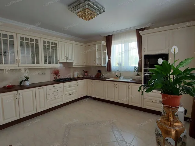 Eladó ház Nyíregyháza 295 nm