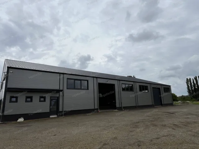 Kiadó kereskedelmi és ipari ingatlan Nyíregyháza 843 nm