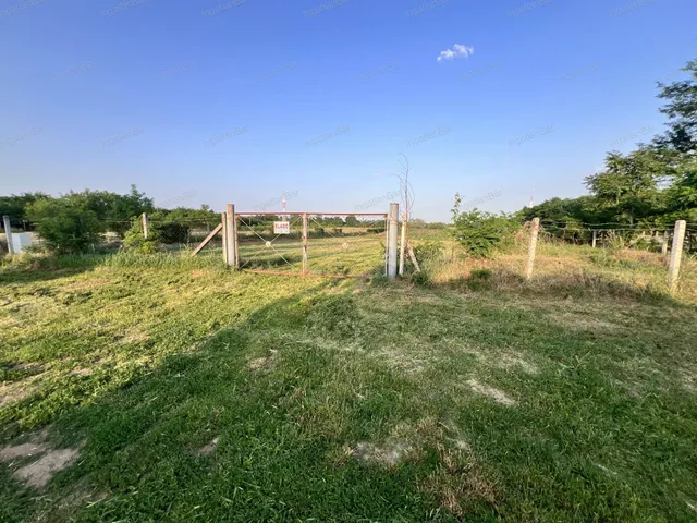 Eladó telek Nyíregyháza 8767 nm