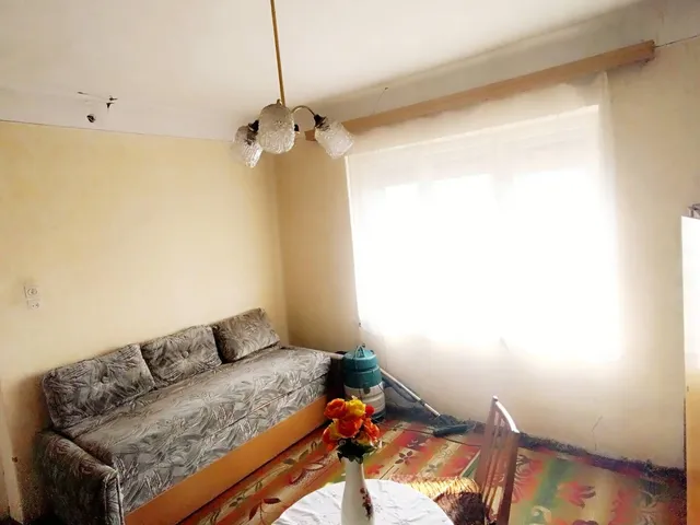 Eladó ház Anarcs 60 nm