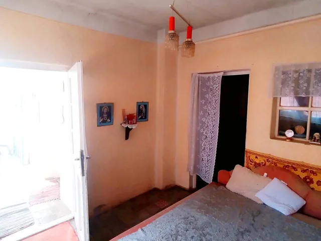 Eladó ház Anarcs 60 nm