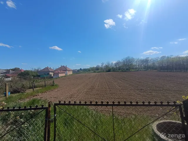 Eladó telek Rakamaz 1987 nm