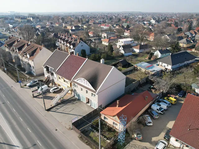 Eladó ház Debrecen, Mikepércsi út 421 nm