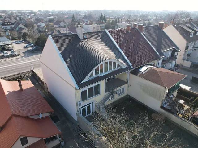 Eladó kereskedelmi és ipari ingatlan Debrecen, Epreskert, Mikepércsi út 7 A 422 nm