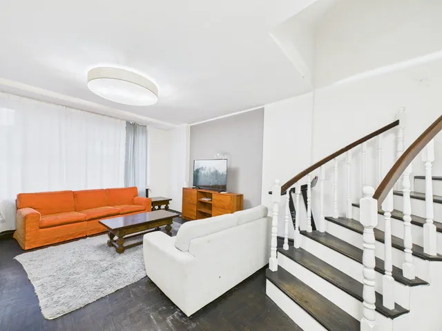 Eladó ház Debrecen, Nagyerdő, Géresi utca, 4 242 nm