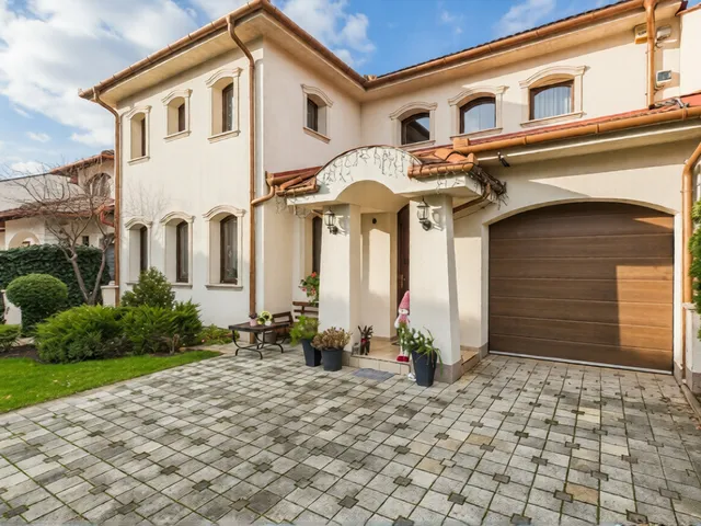 Eladó ház Debrecen, Liget lakópark 236 nm