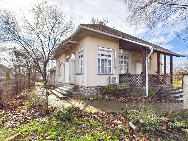 Eladó ház Bocskaikert, Váci Mihály utca 44 125 nm