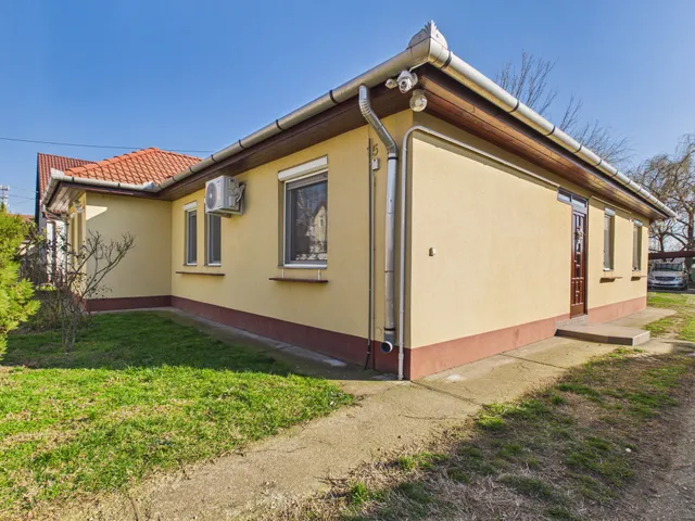 Eladó ház Debrecen, Lencztelep, Paprika utca 15 103 nm