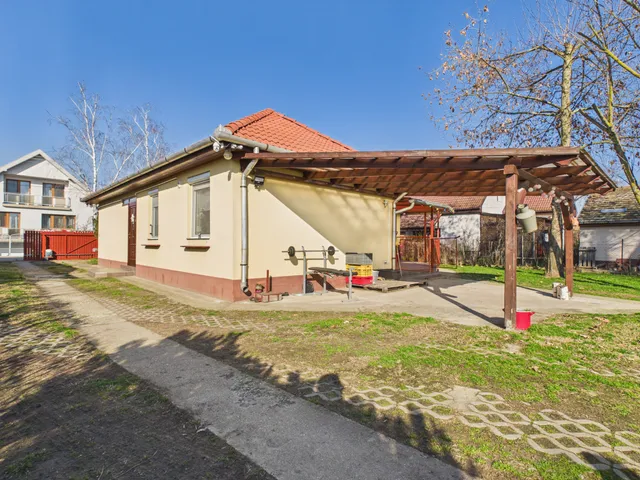 Eladó ház Debrecen, Lencztelep, Paprika utca 15 103 nm