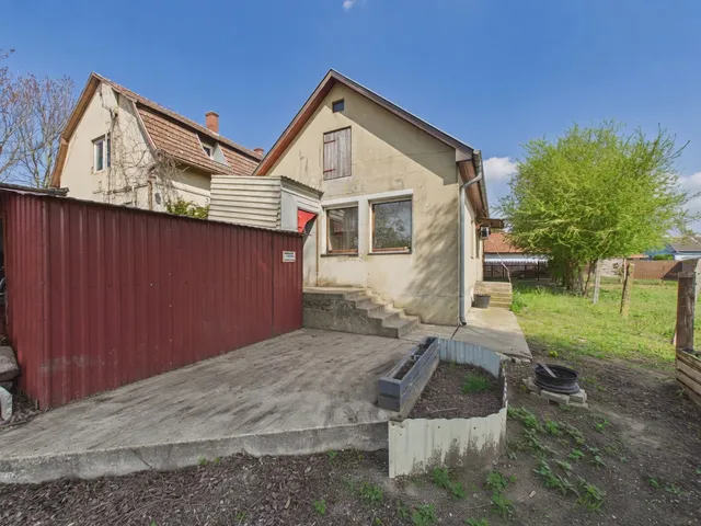 Eladó ház Hajdúhadház, Damjanich utca 35 64 nm