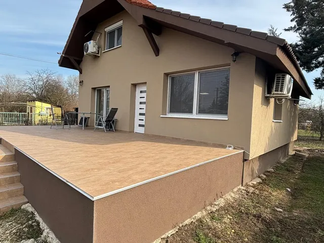 Kiadó ház Debrecen, Ungvárikert, százszorszép utca 6 122 nm