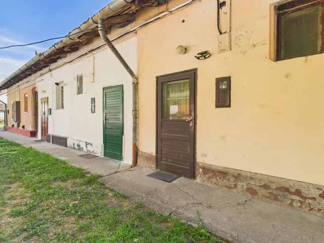 Eladó lakás Debrecen, Pallag, Zsálya köz 230 nm