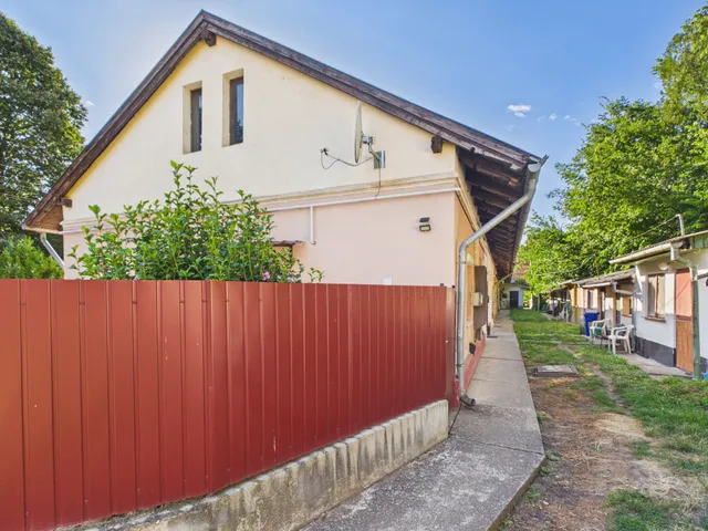 Eladó lakás Debrecen, Pallag, Zsálya köz 230 nm