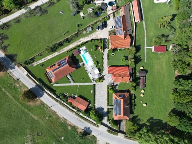 Eladó kereskedelmi és ipari ingatlan Szuhafő, Kossuth Lajos út 7 760 nm