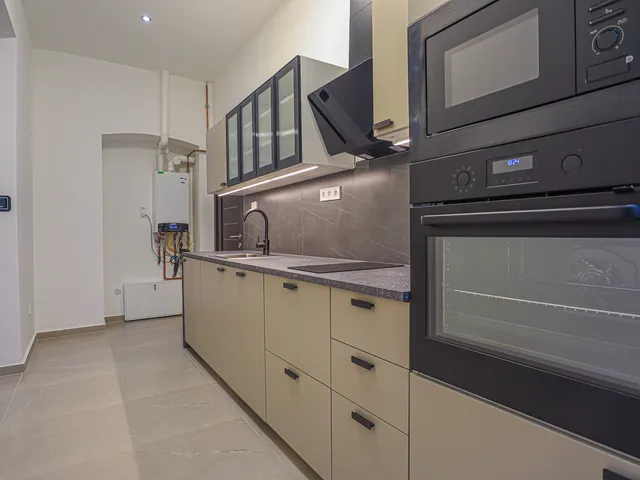 Kiadó lakás Budapest VI. kerület, Teréz körút 59 nm