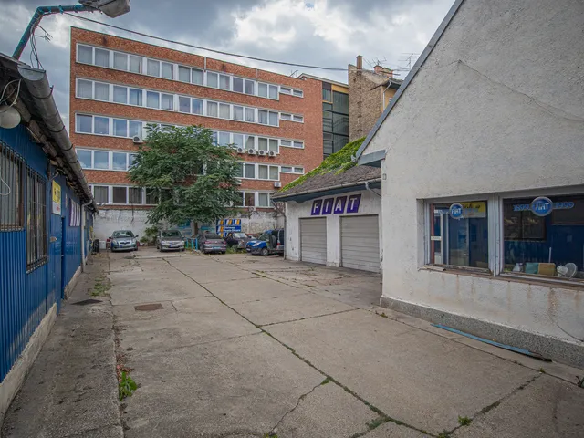 Eladó telek Budapest VIII. kerület, Csarnoknegyed, Koszorú utca 957 nm
