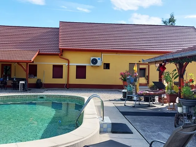 Eladó ház Csemő 171 nm