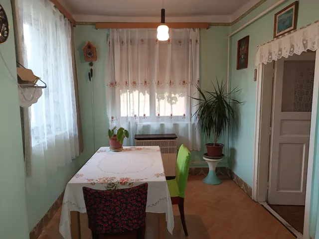 Eladó ház Kunszállás 65 nm