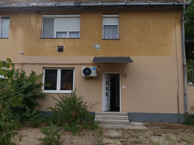 Eladó lakás Izsák 63 nm