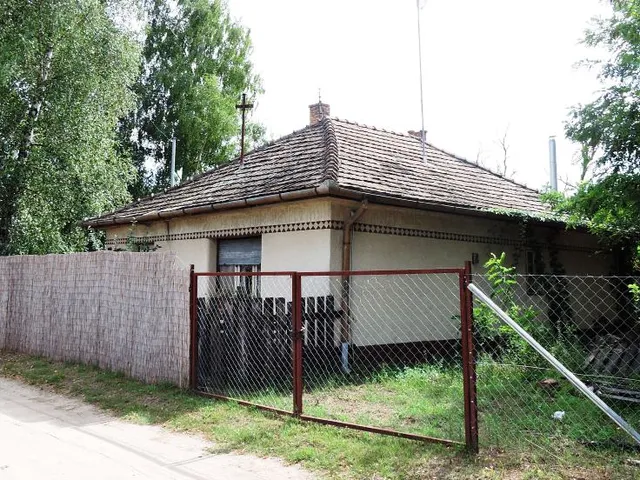 Eladó mezőgazdasági ingatlan Ladánybene 83 nm