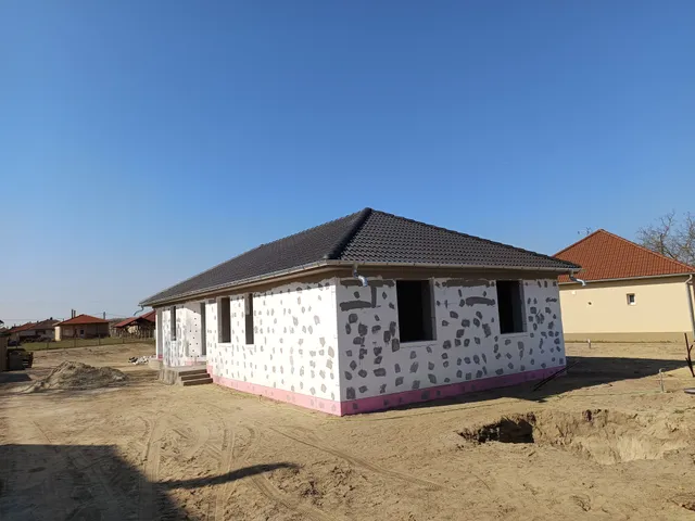 Eladó ház Jakabszállás 114 nm