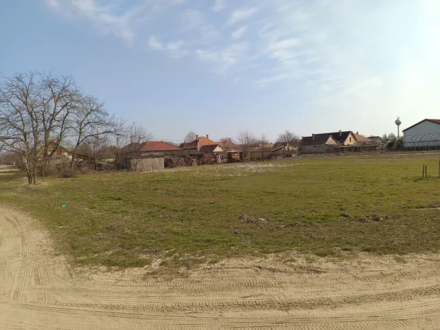 Eladó telek Bugac 1400 nm