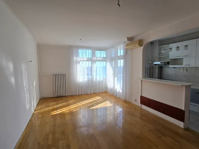 Eladó lakás Kecskemét, Belváros 74 nm