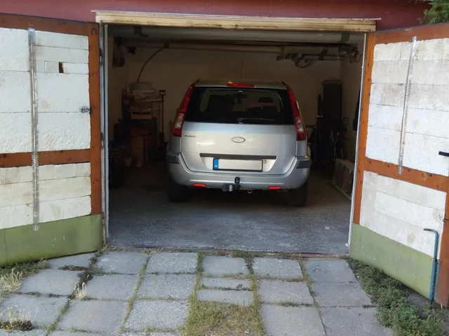 Eladó garázs Kecskemét, Széchenyiváros, Pákozdi Cs. u. 21 nm