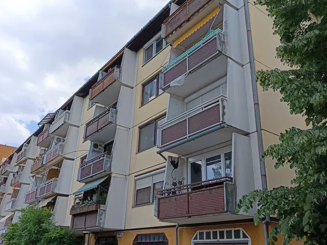 Eladó lakás Kecskemét, Széchenyiváros 64 nm